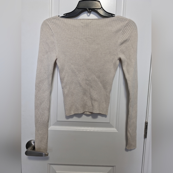 2 Wilfred Sweaters XS - Picture 10 of 11